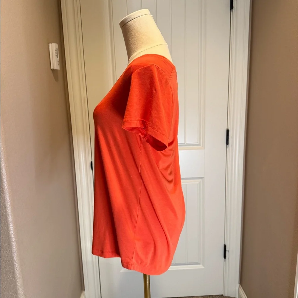 Athleta Women's Vibrant Orange Short Sleeve Tee - Picture 2 of 4